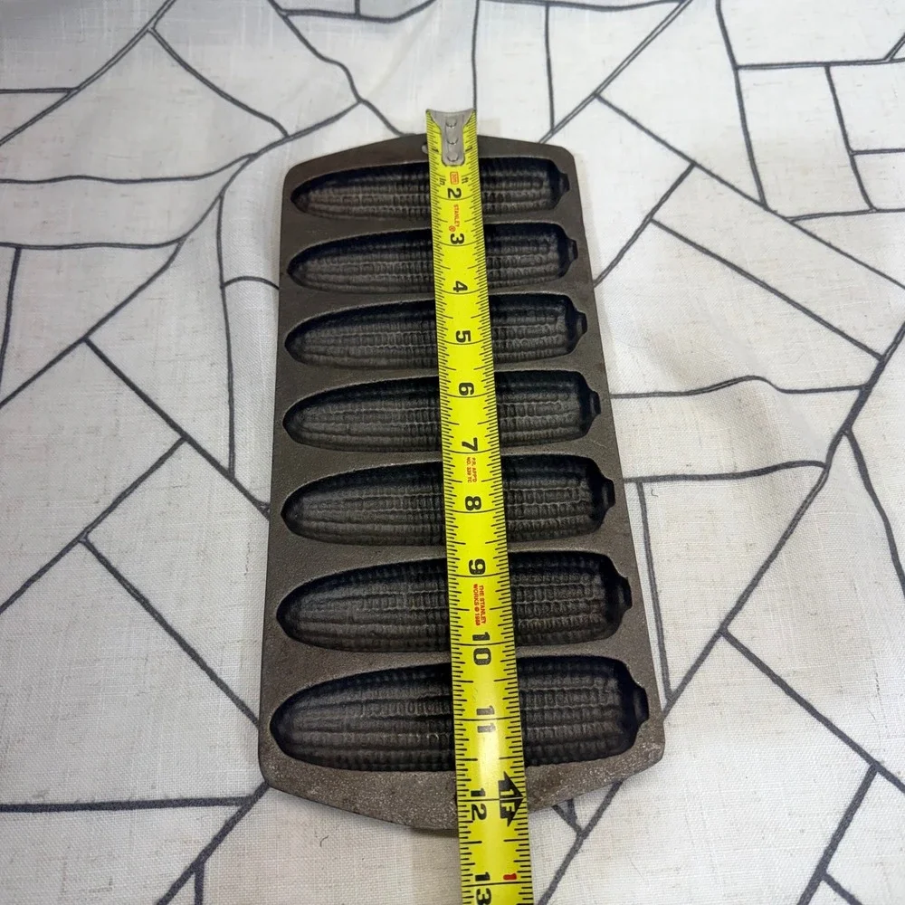 Unbranded Cast Iron Cornstick Pan 12.5